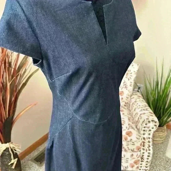 Banana Republic Denim Cap Sleeved Dress-Brand New with Tags! - Picture 2 of 7